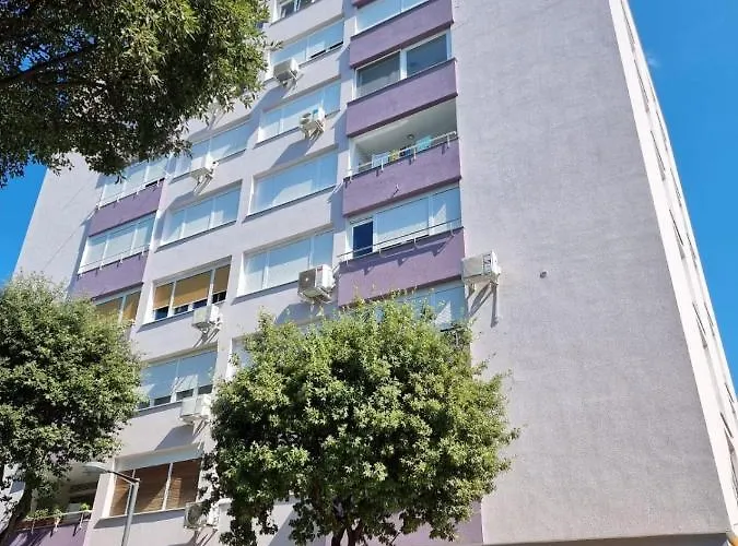 Calm & בית הארחה זאדאר